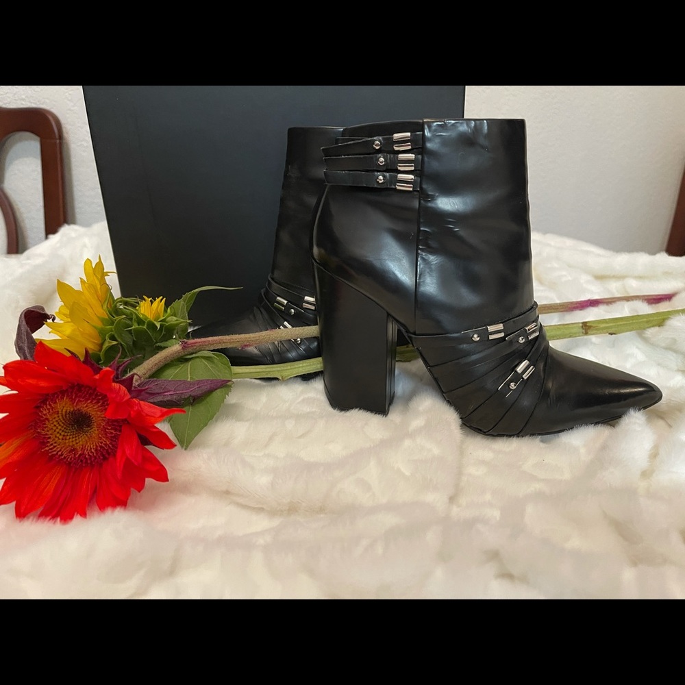 Gwen Stefani L.A.M.B. Martini Booties 8.5